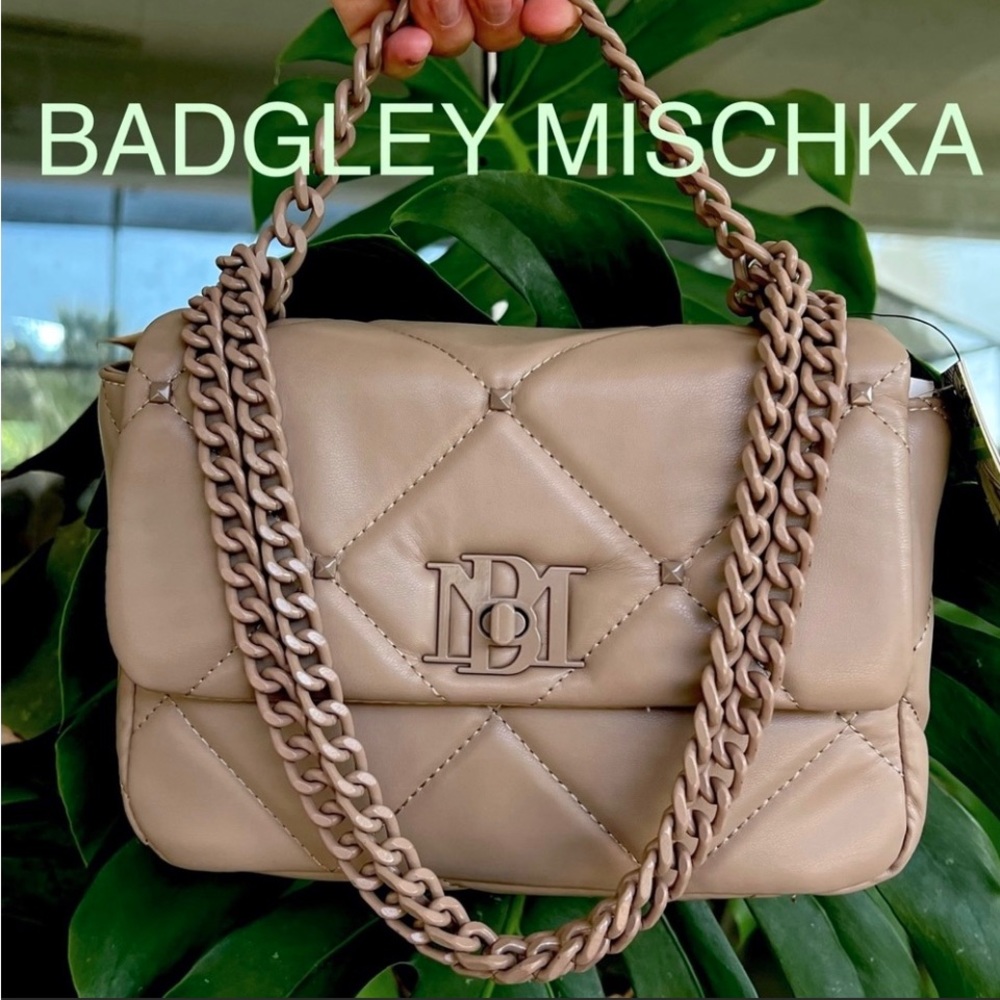 BADGLEY MISCHKA SMALL QUILED STUDDED BAG with chains TAUPE